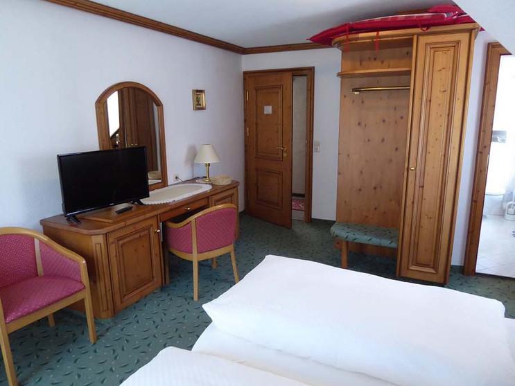 Decker's Bio Hotel zum Lamm Baiersbronn Exterior foto